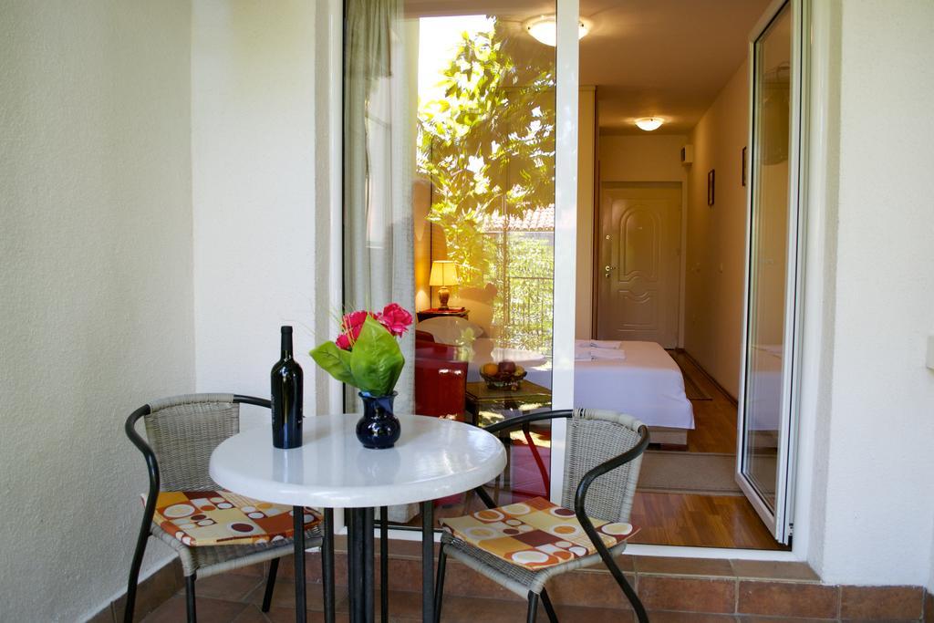 Apartments Luka Budva Bagian luar foto