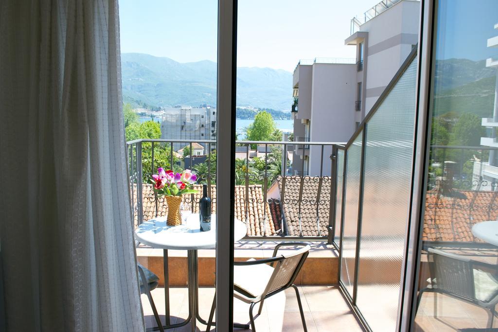 Apartments Luka Budva Bagian luar foto