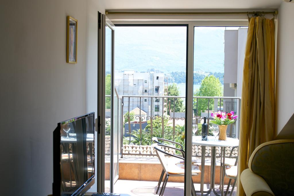Apartments Luka Budva Bagian luar foto
