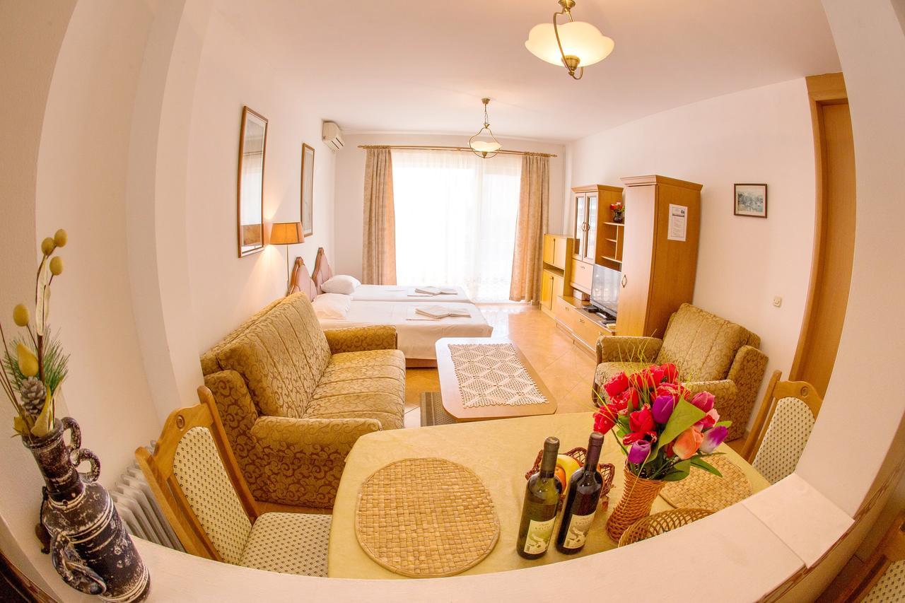 Apartments Luka Budva Bagian luar foto