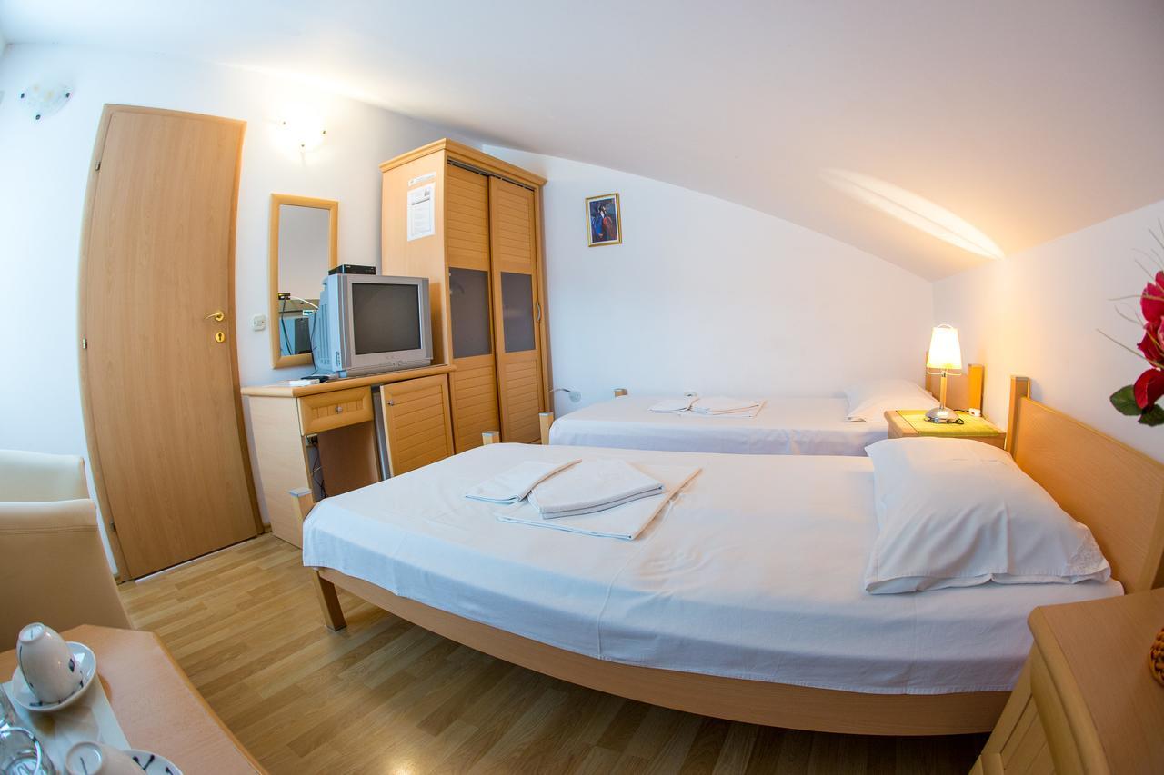 Apartments Luka Budva Bagian luar foto