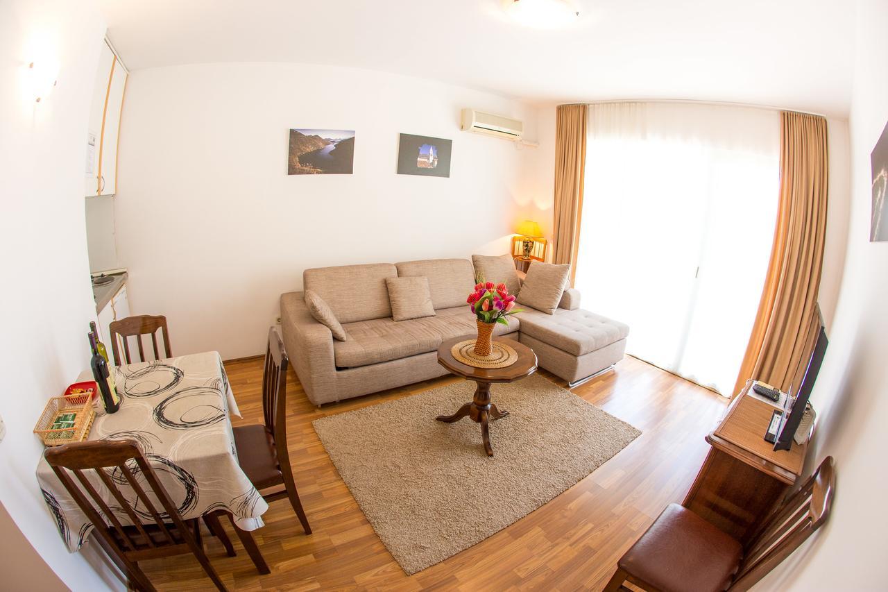 Apartments Luka Budva Bagian luar foto